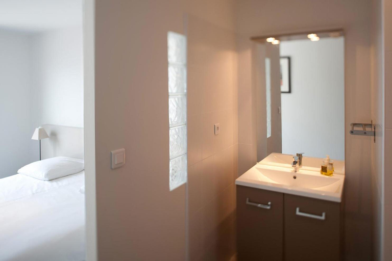 Bathroom 2, Casa Turrigiani, Corse-du-Sud