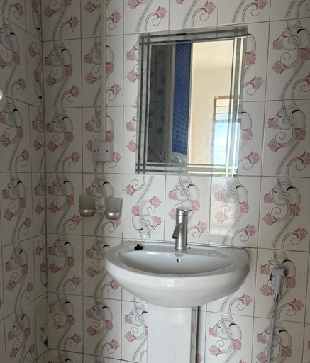 Bathroom, Zaharani Muyuni Zanzibar, Kaskazini 'A'