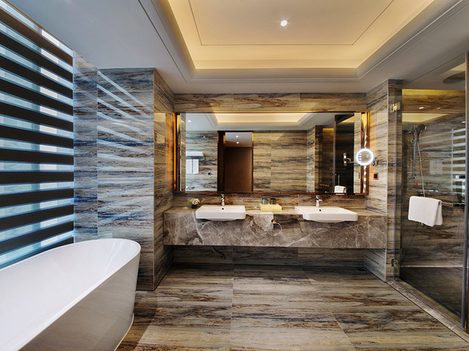 Bathroom, Venus Royal Hotel Liuzhou, Liuzhou