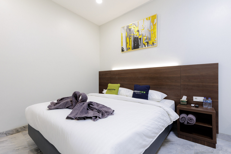 Urbanview Syariah Hotel Senen Jakarta - Tap to explore photos