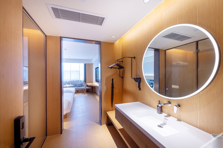 Bathroom 3, JI Hotel Nantong East Bus Station, Nantong