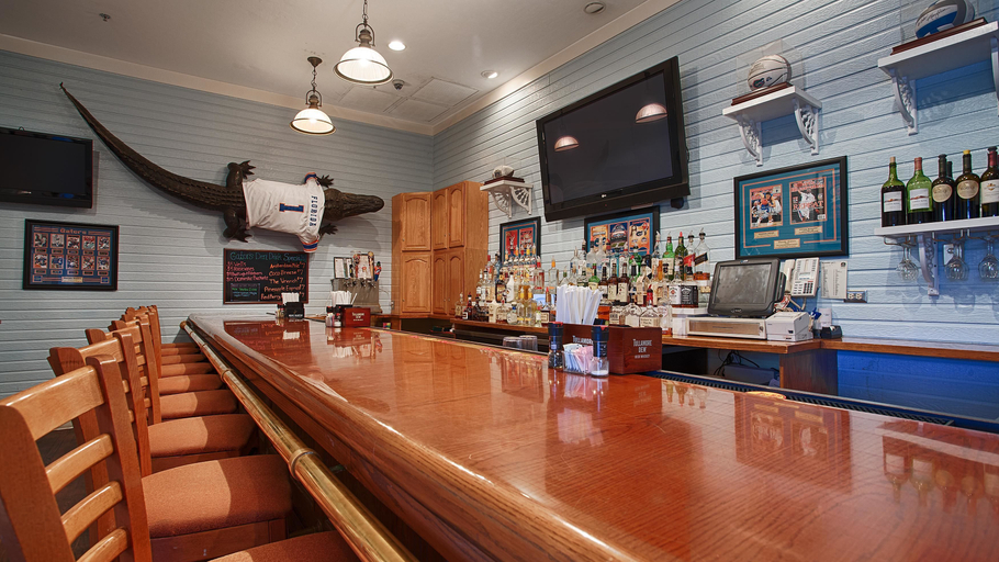 Food & Drinks 5, Best Western Gateway Grand, Alachua