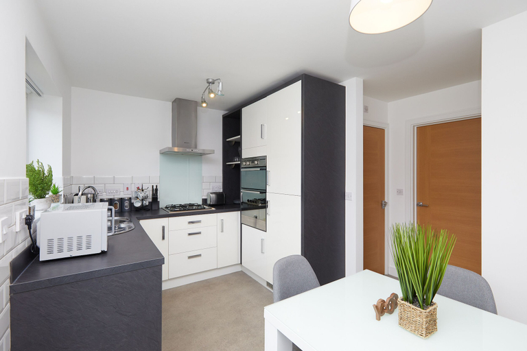 Others 5, Derby 2 Bed House 3 Min Walk to Hospital, Derby