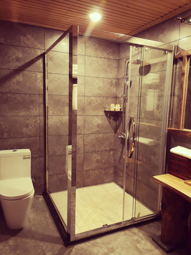 Others 5, Ridge Inn, Guilin