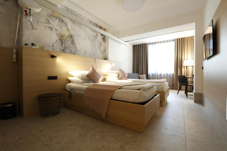 Bedroom 3, FLORAMARE HEALTH RESORT, Izola