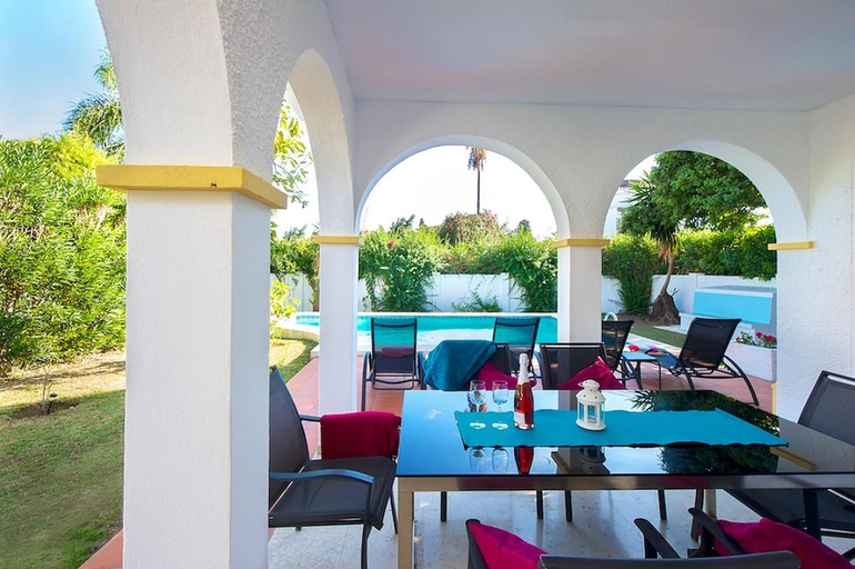 Food & Drinks 5, Villa Linda Vista, Málaga