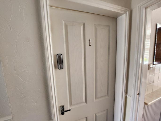 Others 5, Sheldon Shared House, Birmingham