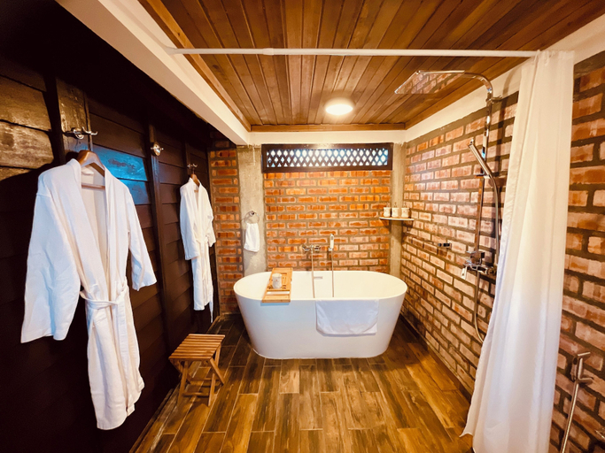 Bathroom 3, Landmark Cenang, Langkawi
