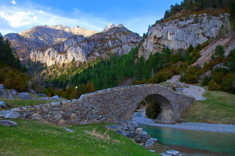 Surrounding environment 5, Refugio de Bujaruelo, Huesca