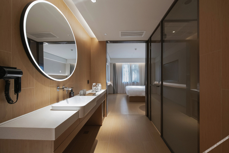 Bathroom, JI Hotel (Jinan Qianfo Mountain Yingxiongshan Road), Jinan