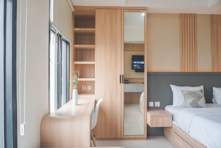 Bedroom 4, Comfy and Best Deal Studio at Pollux Chadstone Apartment By Travelio, Cikarang