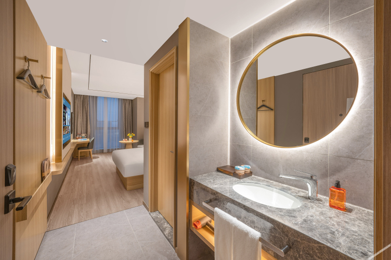 Bathroom 3, Orange Hotel Hefei South Railway Station Central Park, Hefei