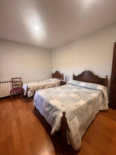 Bedroom 2, Pensao Repouso do Peregrino, Paredes de Coura