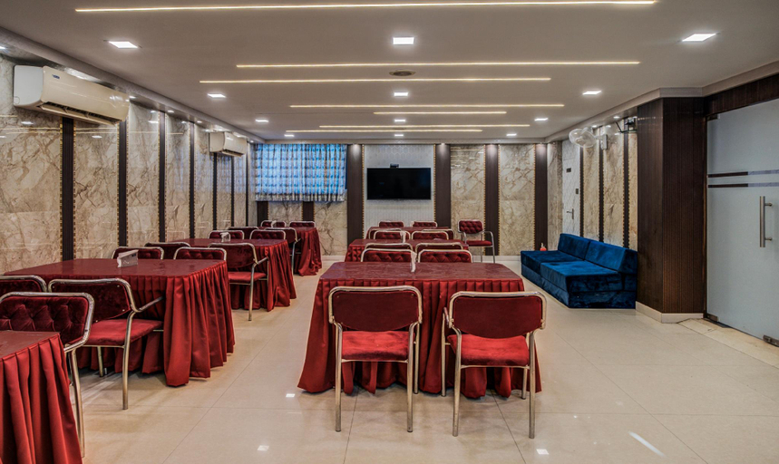 Others 5, Treebo Orion Sapphire, Beck Bagan, Kolkata