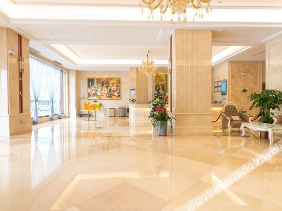 Vienna International Hotel (Lianjiang Avenue Xinyuan International Plaza), Zhanjiang
