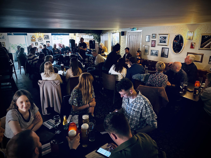Others 5, The Red Lion, Peterborough