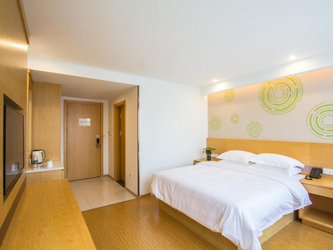 Bedroom 5, GreenTree Inn Hotel (Jiaxing seven star xiangjiadang), Jiaxing