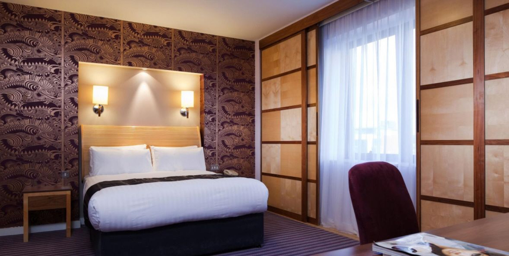 Bedroom 3, Clayton Hotel Belfast, Belfast