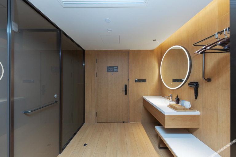 Bathroom 5, Ji Hotel (Lianyungang Haizhou Wenfeng Plaza), Lianyungang