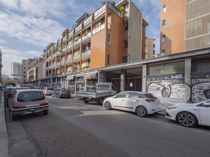 Exterior & Views, Bilocale con Balcone in Zona Nolo, Milano