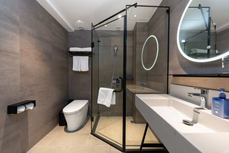 Bathroom 3, Hanting Hotel Huanggang Huangmei County, Huanggang