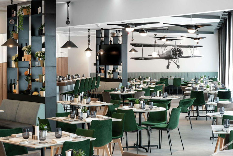 Food & Drinks 5, Hilton Garden Inn Bucharest Airport, Otopeni