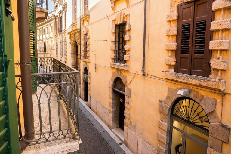 Others 5, Moderna casa a 30 metri dall'Arena, Verona