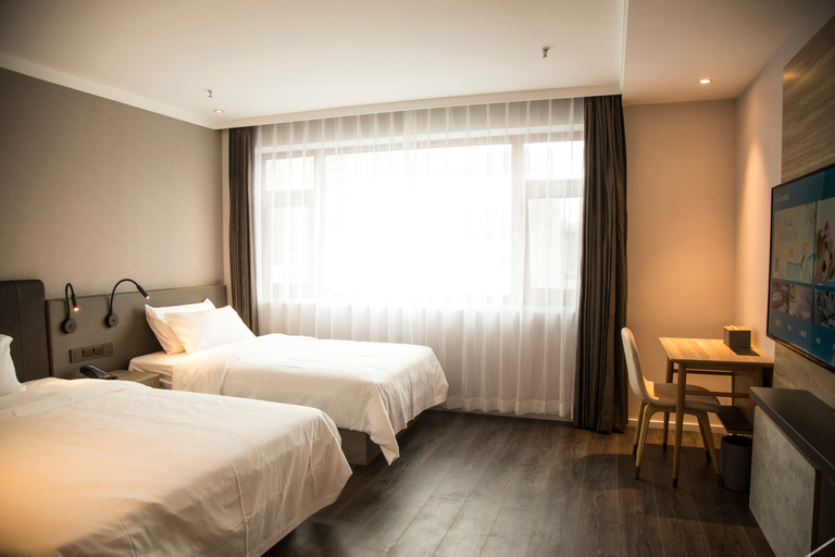 Bedroom 2, Hanting Premium Hotel Dandong Pedestrian Street, Dandong