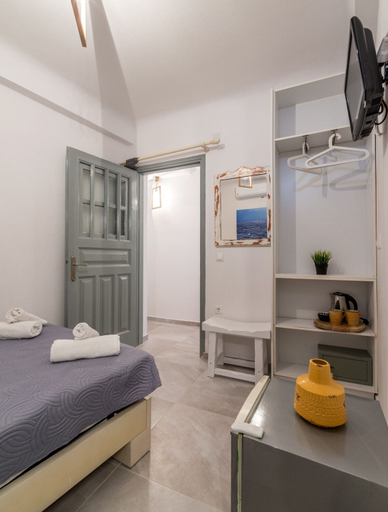 Bedroom 4, Orpheas Rooms, South Aegean