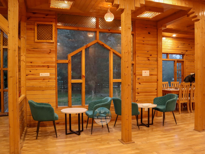 Food & Drinks 3, Dawat-e-Drung by FrozenFall Resort, Baramulla