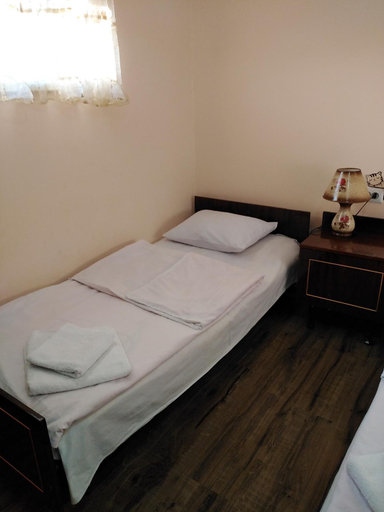 Others 4, Arpi-Ureni Guesthouse