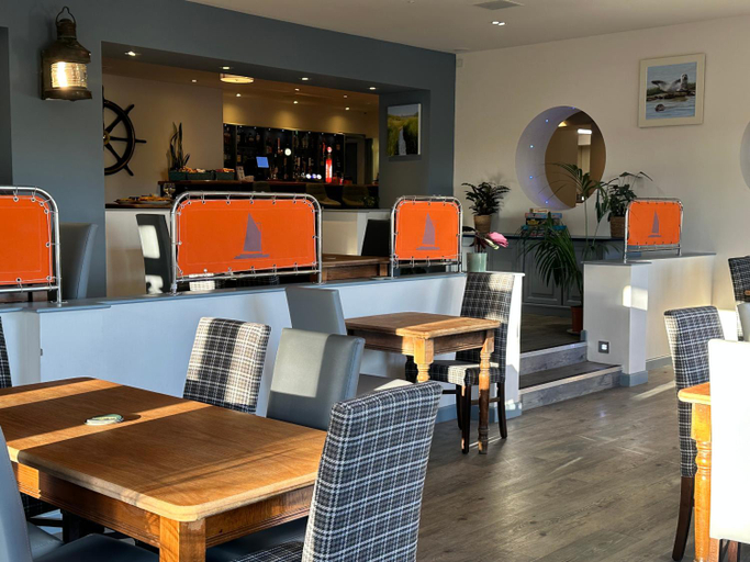 Food & Drinks, Waveney Inn & Hotel, Norfolk