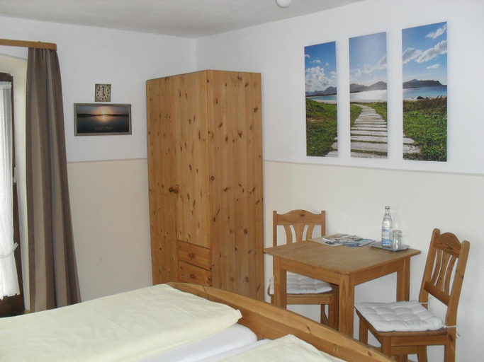 Bedroom, Dowis-Hof, Traunstein