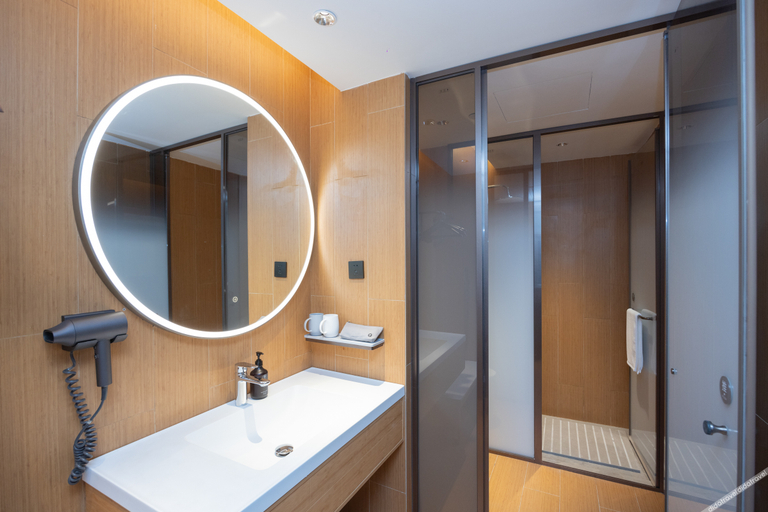 Bathroom 3, JI Hotel Shenzhen Nanshan Langshan Road, Shenzhen