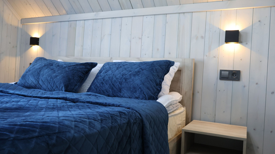 Bedroom 2, WoodNess Guest House Spacious 3BR Sauna