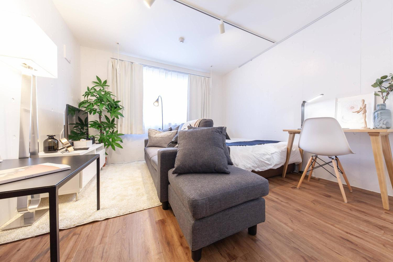 Others 5, TRYM Oshiage, Sumida