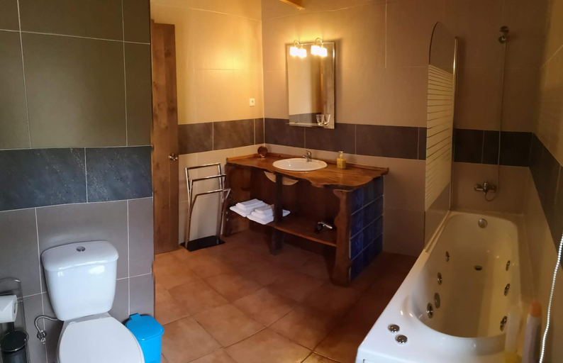 Bathroom, Hotel os Moinhos, Velas
