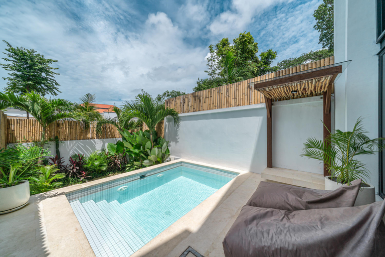 Sport & Beauty 2, Villa Mogu : New Sophisticated 2 BR Villa, 10 Min to The Beach!, Badung