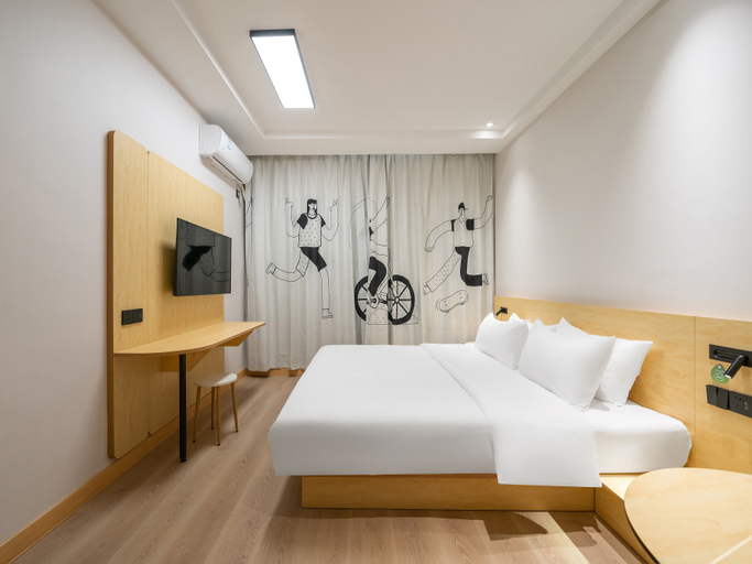 Bedroom 23
