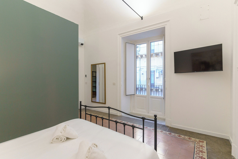 Bedroom 3, KleoSuites, Catania