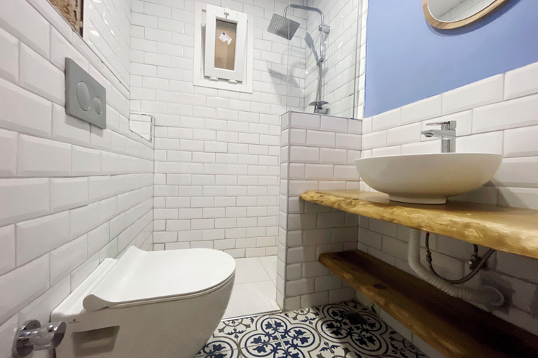Bathroom 3, 2BR and 2bath balcony apt in heart of isatanbul #3, Şişli