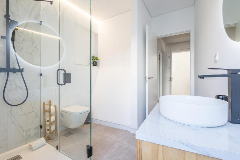 Others 5, LODO Suits Ala - Studio mezanino by HD, Faro