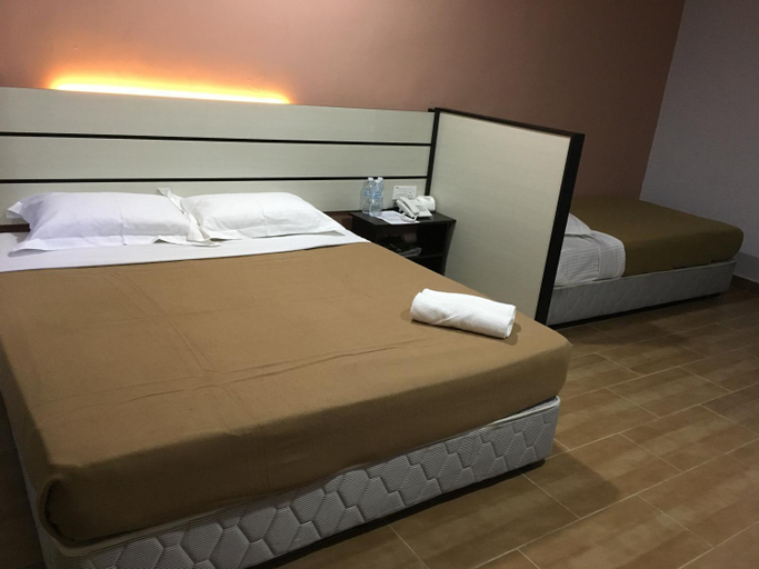 Others 2, Grand Business Hotel, Besut