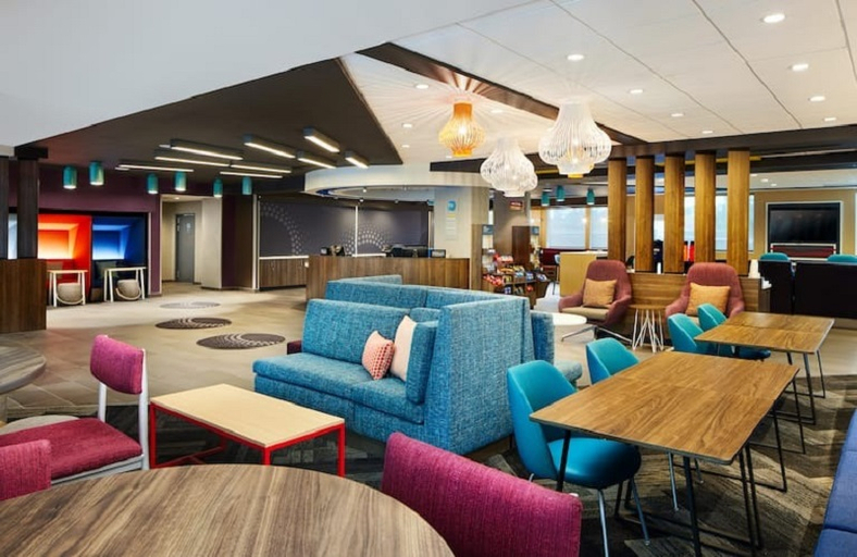 Public Area 2, Tru by Hilton Charleston Airport, Charleston