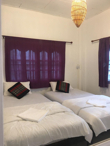 Others 3, Bamboo Hostel, Thakhek