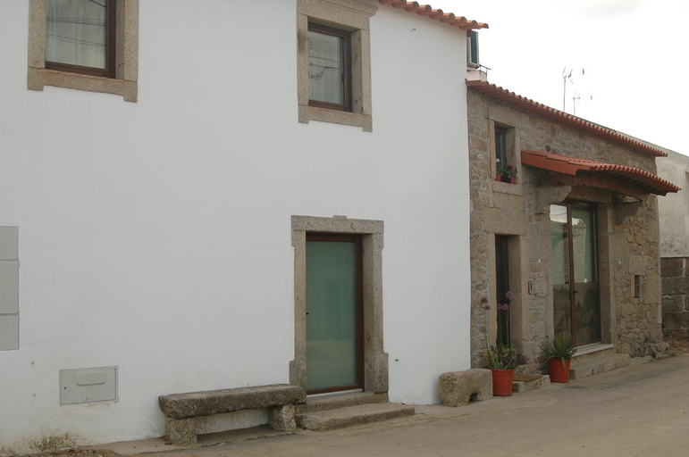 Others 3, Casa de l Telar, Miranda do Douro