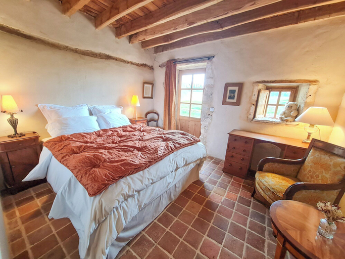 Bedroom 4, DOMAINE DE LABROUSSE, Dordogne
