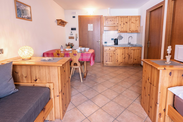 Others 5, Chalet Primula, Sondrio
