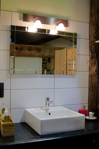 Bathroom, La Blanchisserie, Maine-et-Loire