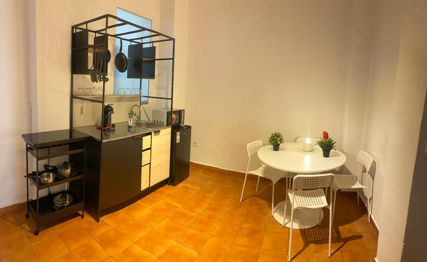 Others 5, Frailes Apartments, Granada